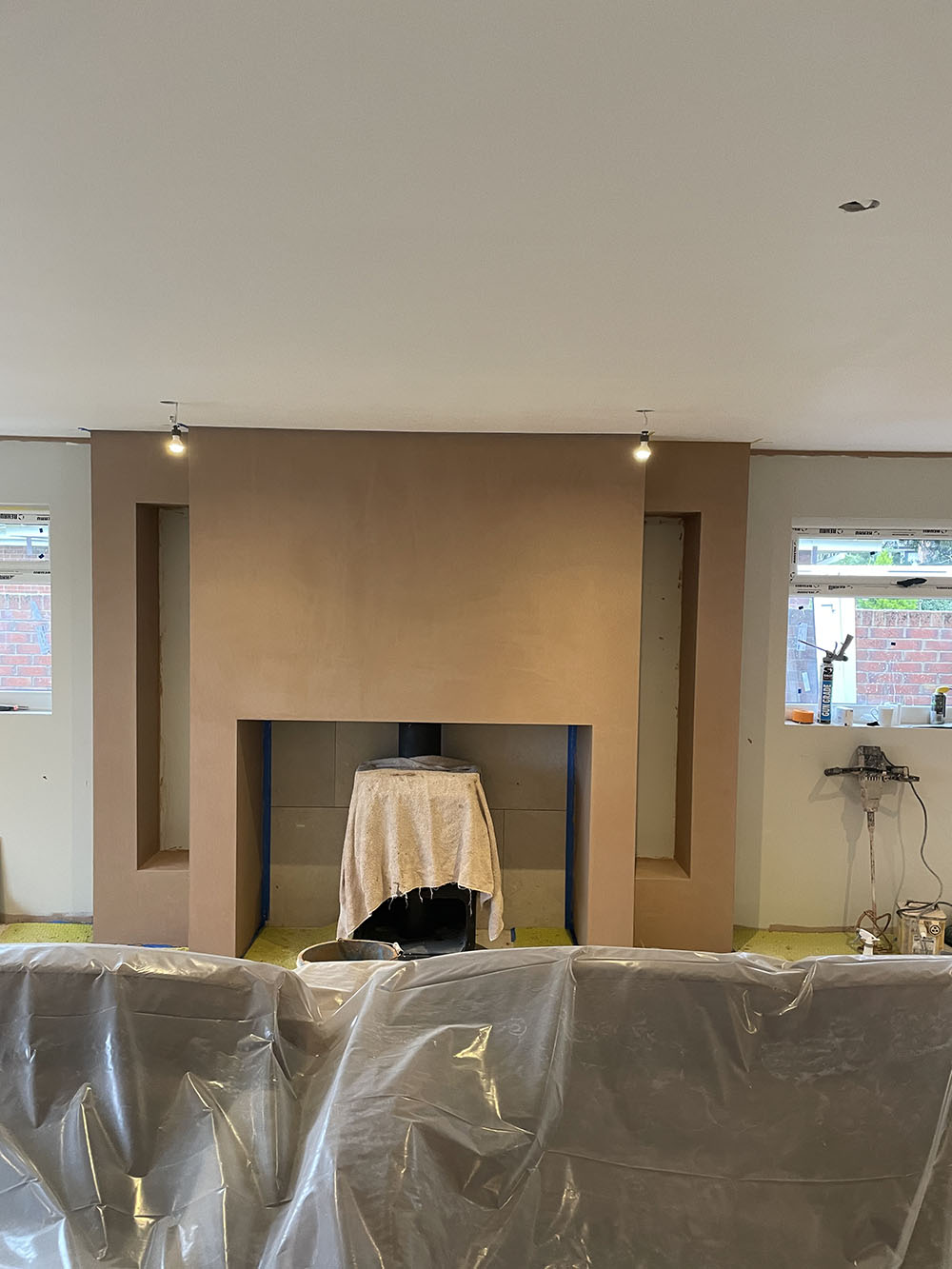 Plastering a chimney breast